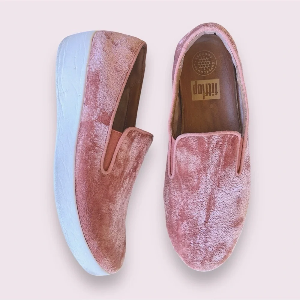 FitFlop velour pink lightweight slip ons, hollow bed leather insole, sz 7/ 6.5US